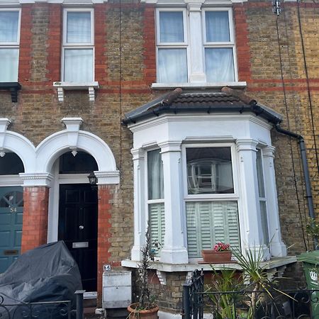 Peaceful London Retreat Apartment Екстериор снимка