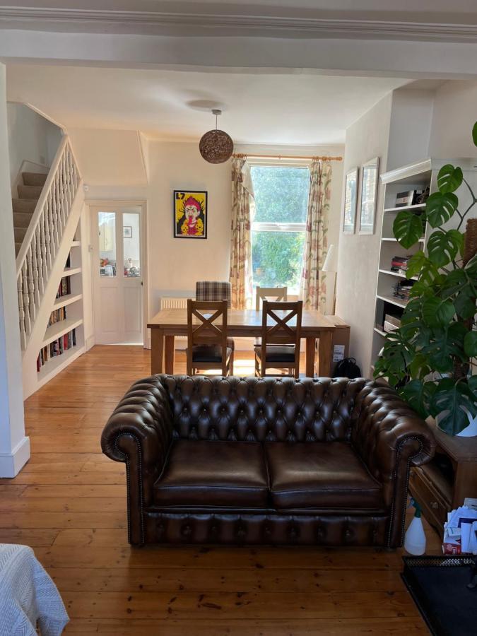 Peaceful London Retreat Apartment Екстериор снимка